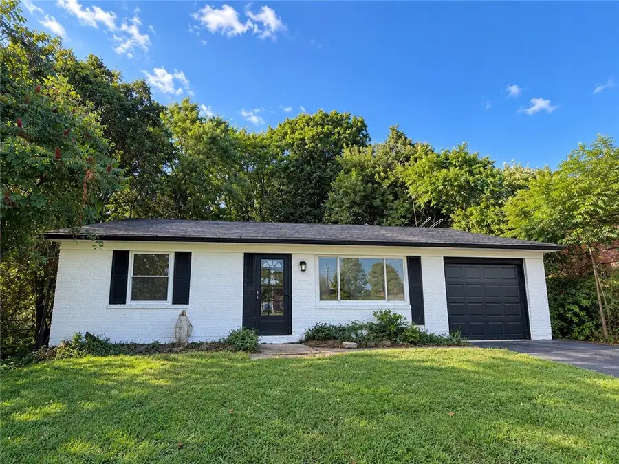 410 Cowan Dr, Elizabeth, PA 15037 - #2