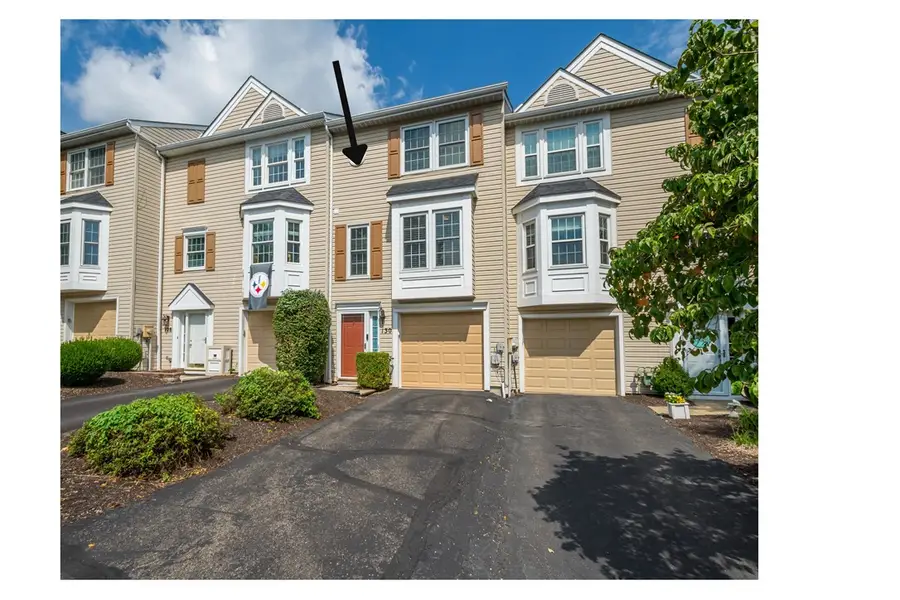 130 Westbrooke Ln, Coraopolis, PA 15108 - #2