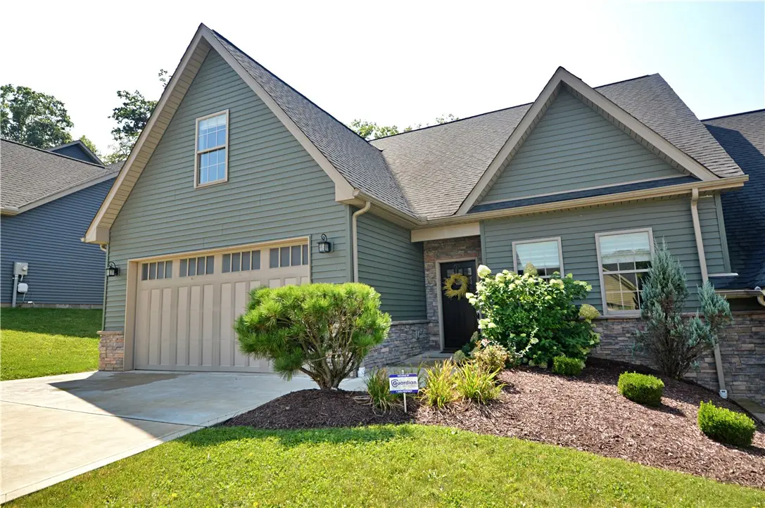 113 Hemingway Lane, Coraopolis, PA 15108 - #1