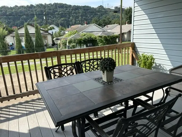 534 Grant St, Springdale, PA 15144 - #2