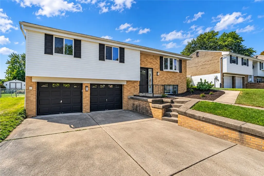 3027 Pitchfork Dr, McKees Rocks, PA 15136 - #1
