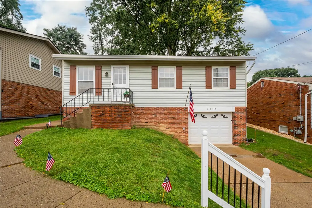 1525 Leona Ave, South Park, PA 15129 - #1