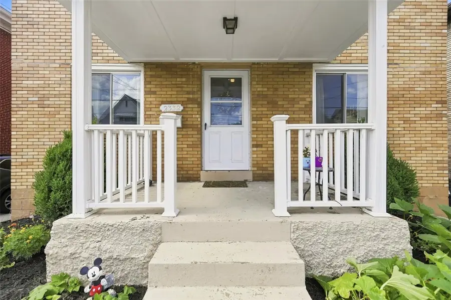 2332 Pioneer Ave, Pittsburgh, PA 15226 - #3