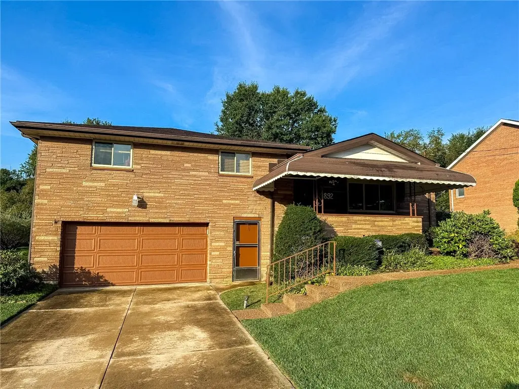 892 Locust Dr, North Huntingdon, PA 15642 - #1