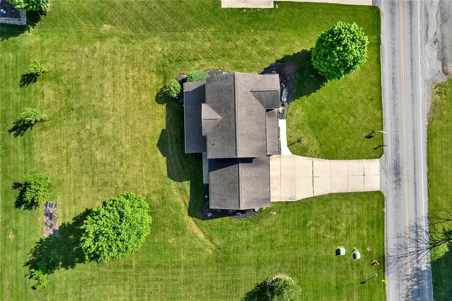 774 Vernon Dr, Rostraver Township, PA 15012 - #3