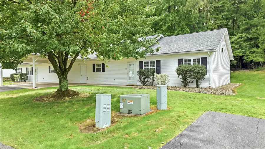 685 Theresa Ave #102, Hermitage, PA 16148 - #3