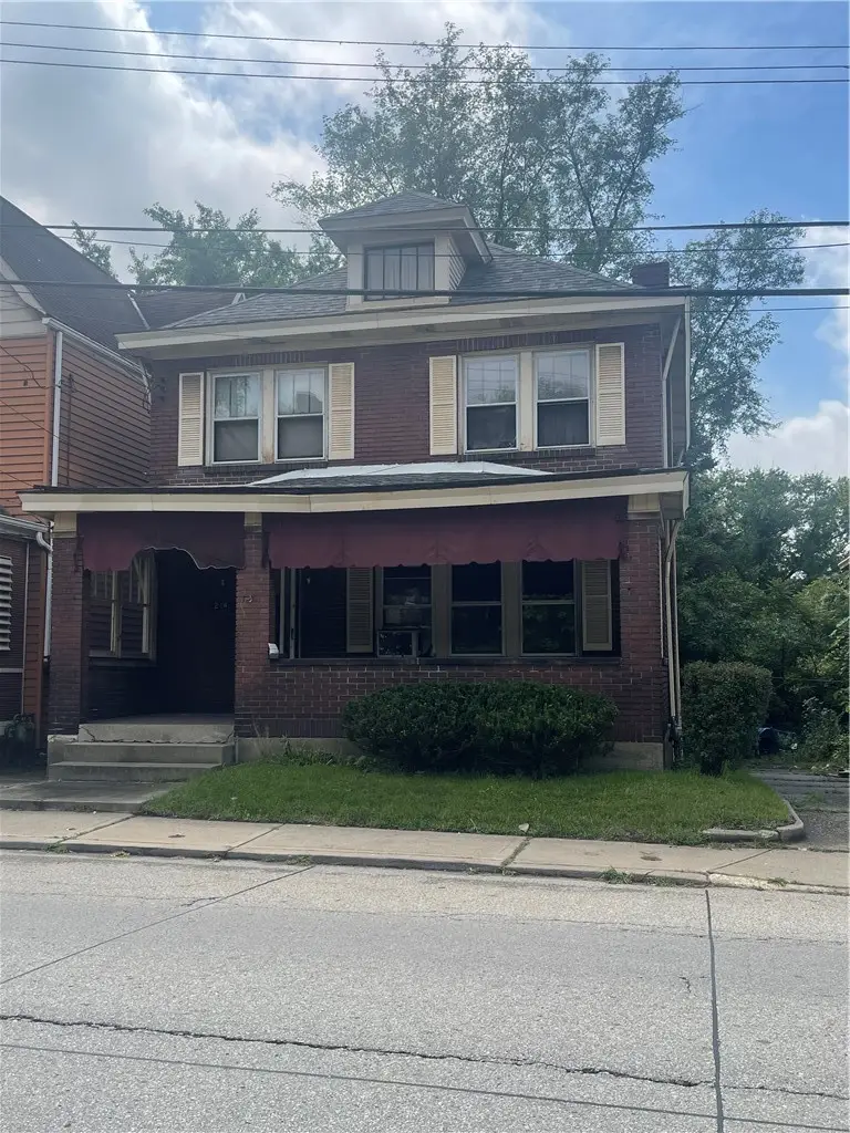 214 Hawkins Ave, Braddock, PA 15104 - #1