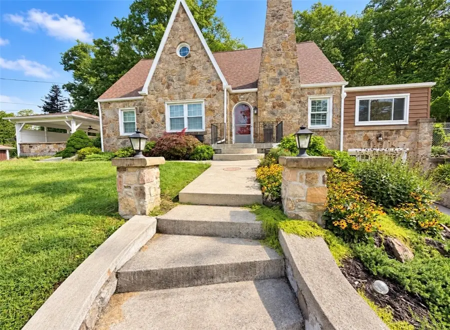 1025 Isabella Rd, Connellsville, PA 15425 - #2