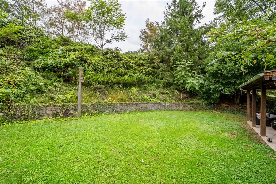 3485 Ivy Hill Ln, Finleyville, PA 15332 - #2