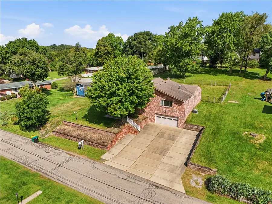 2473 Mae Dr, Allison Park, PA 15101 - #3