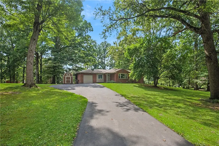 4100 Stewart Dr, Sharpsville, PA 16150 - #2
