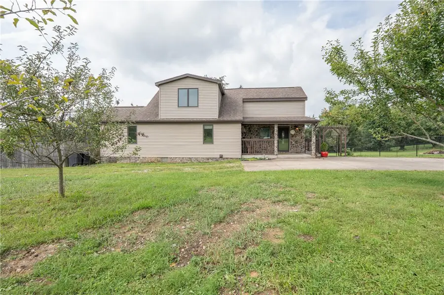 426 Dick Station Rd, Irwin, PA 15642 - #2