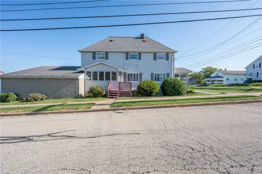 511 Lewis Ave, Jeannette, PA 15644 - #2