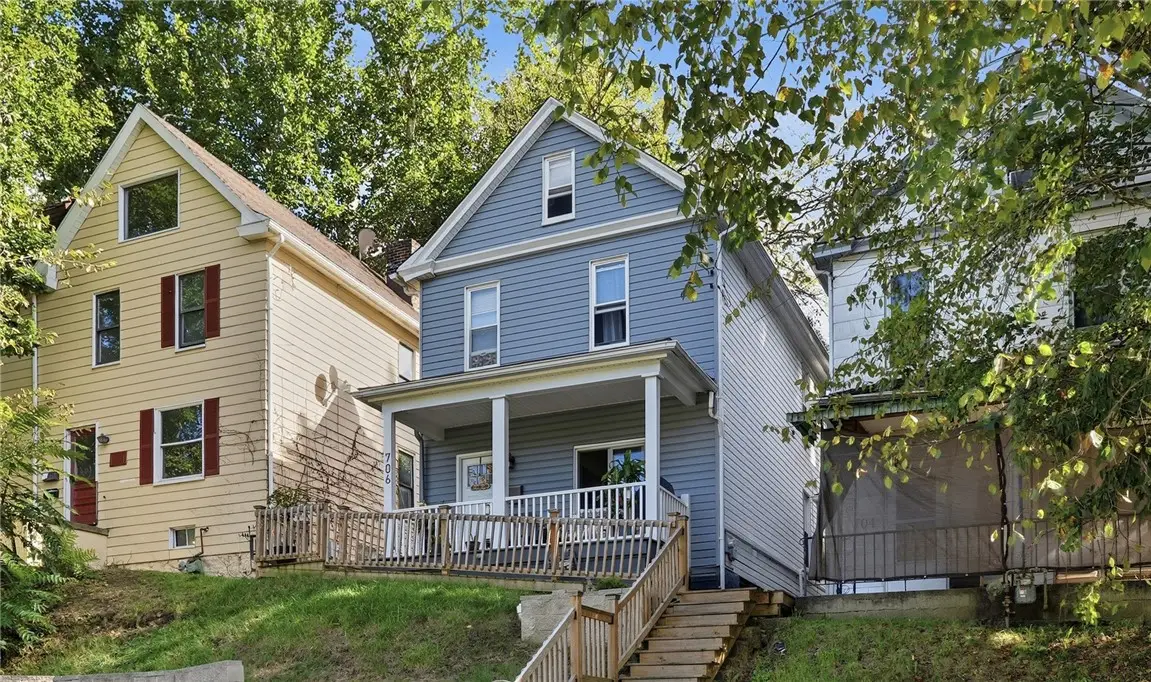 706 Noblestown Rd, Carnegie, PA 15106 - #1