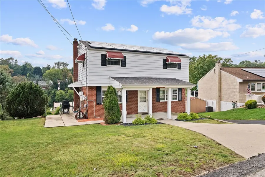 1048 Kentucky Blue Dr, West Mifflin, PA 15122 - #2