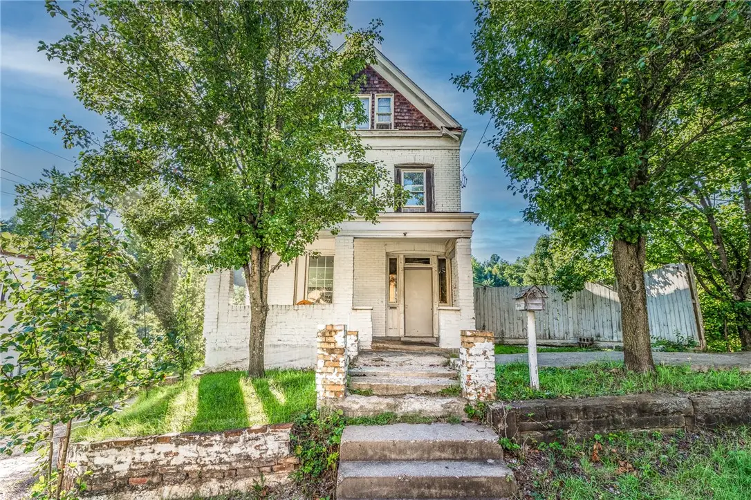 315 Highland Ave, Turtle Creek, PA 15145 - #1