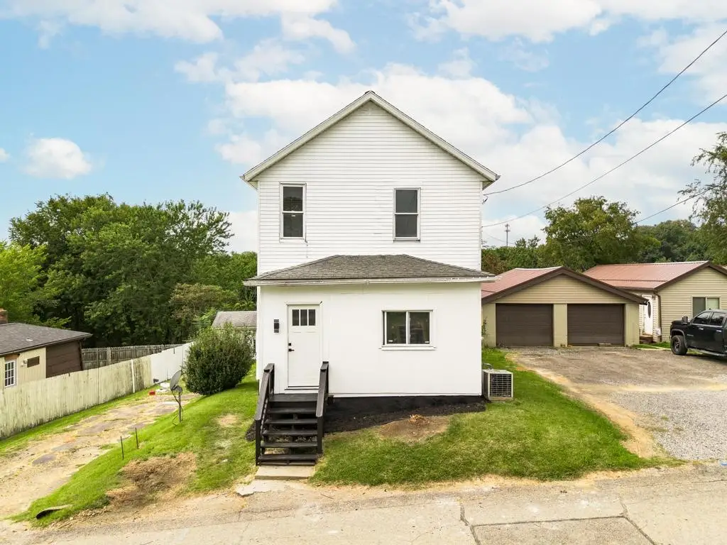 863 Walnut St, Rochester, PA 15074 - #1