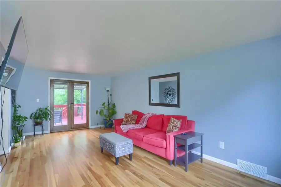 1132 Oblock Rd, Pittsburgh, PA 15239 - #3