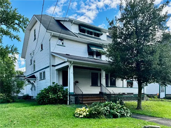 22 Rosedale Ave, Greenville, PA 16125