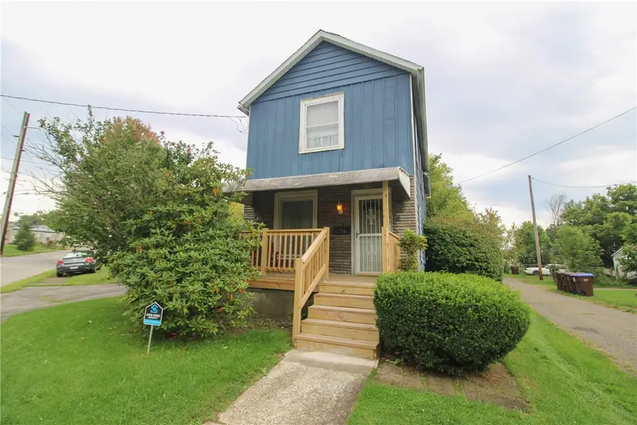 760 Division St, Sharon, PA 16146 - #2
