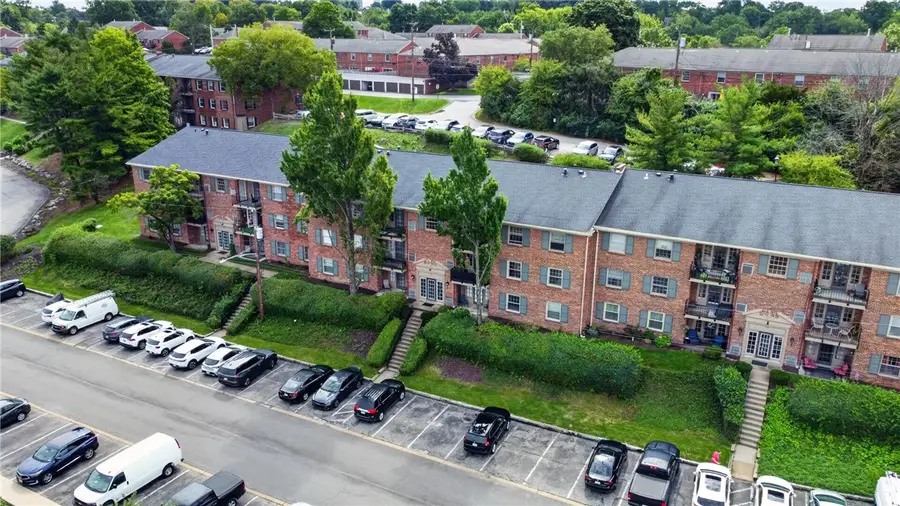1070 Chatham Park Dr #C, Pittsburgh, PA 15216 - #2