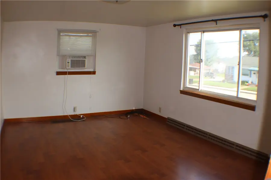 517 Charles St, Charleroi, PA 15022 - #3