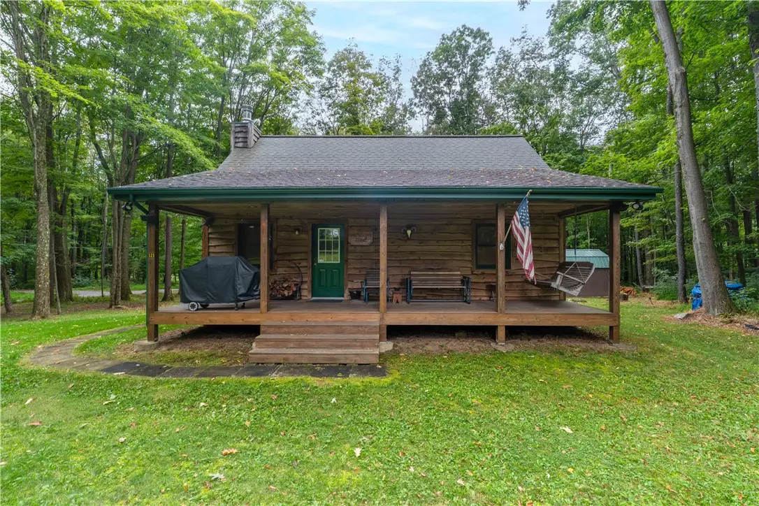 121 Apple St, Normalville, PA 15469 - #1