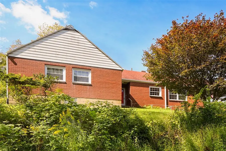 577 Highland Ave, Turtle Creek, PA 15145 - #2