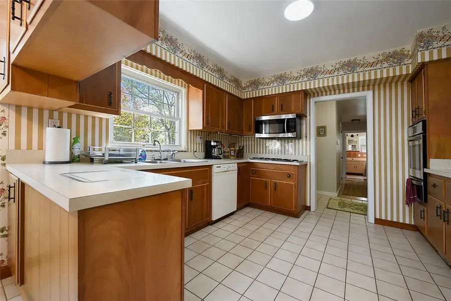 577 Highland Ave, Turtle Creek, PA 15145 - #3