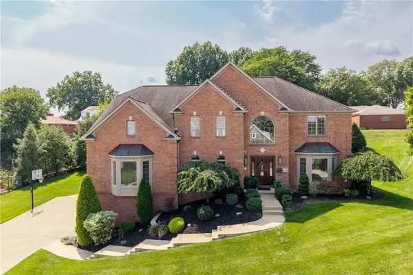 699 Country Club Drive, Mt. Lebanon, PA 15228