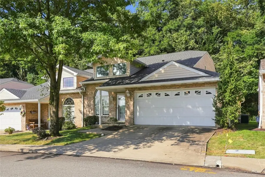 540 Newport Dr, Pittsburgh, PA 15235 - #2