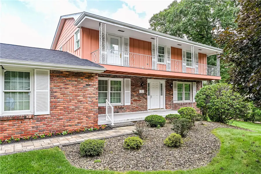 10 Holly Dr, Greensburg, PA 15601 - #2