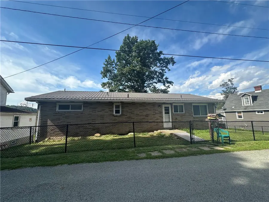 712 S 2nd Ave, Elizabeth, PA 15037 - #2