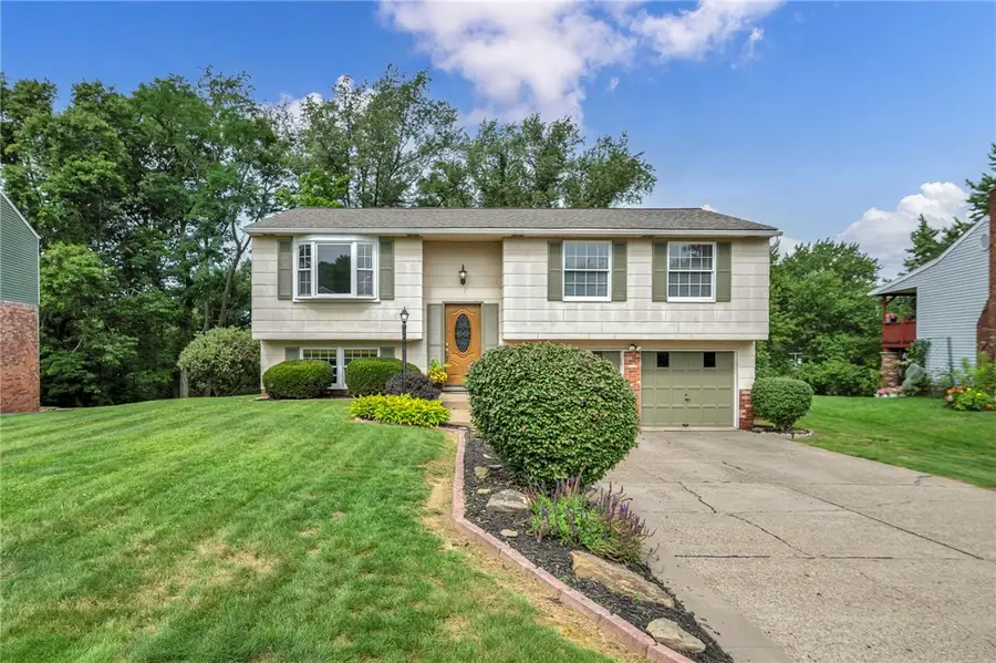 121 Pinehurst Dr, Freedom, PA 15042 - #2