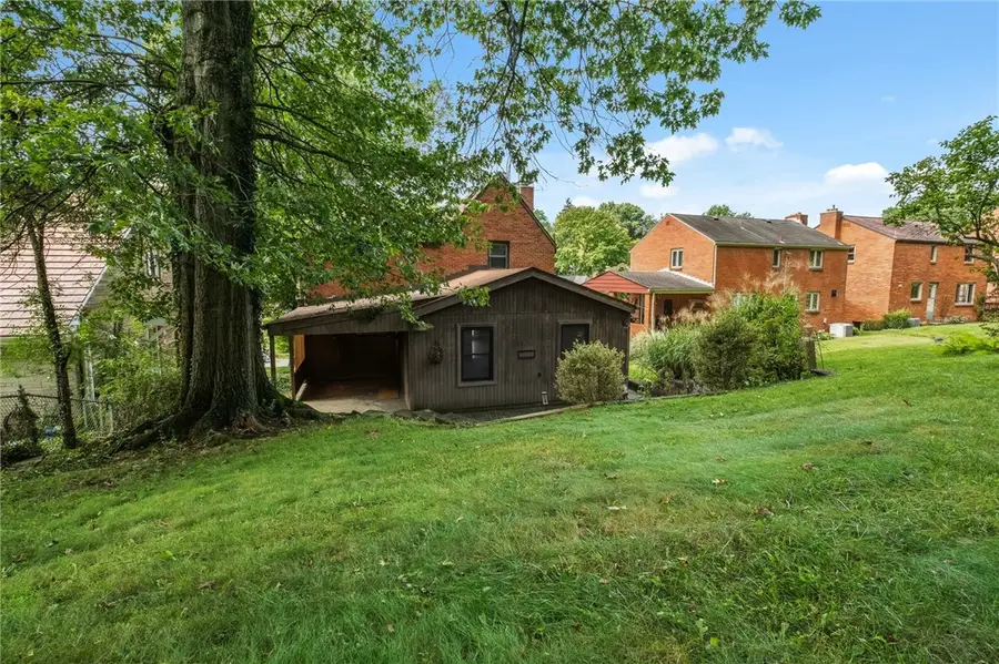 475 Salem Dr, Pittsburgh, PA 15243 - #3