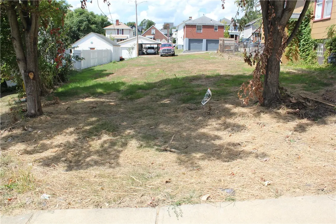 165 E Katherine Ave, Washington, PA 15301 - #1