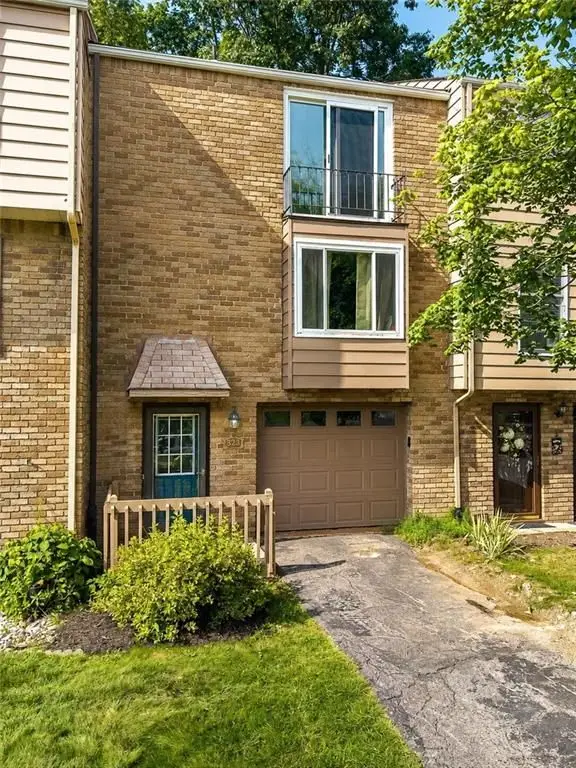 323 Joan Of Arc Ct, Clairton, PA 15025 - #1