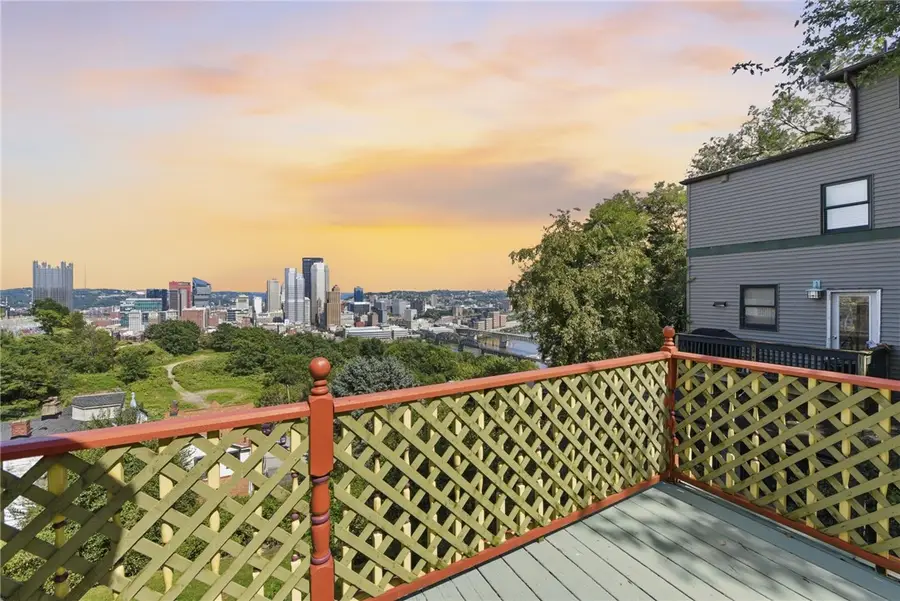 45 Wyoming St, Pittsburgh, PA 15211 - #2