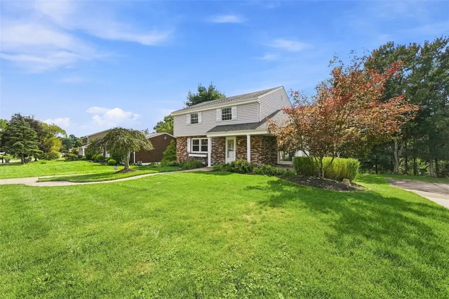 4027 Crabapple Dr, Kennedy, PA 15136 - #2