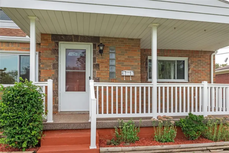 4717 Lolly Dr, Monroeville, PA 15146 - #2