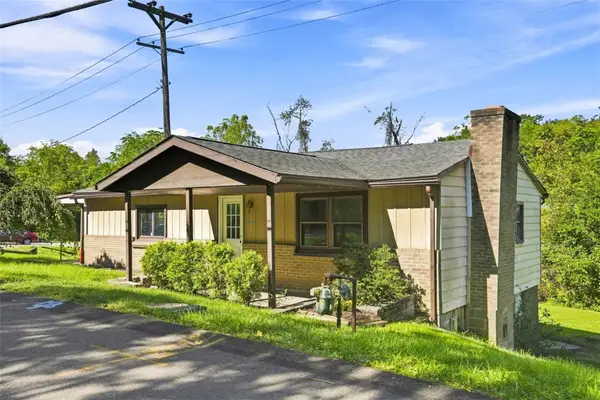 1631 Weirich Ave, Washington, PA 15301