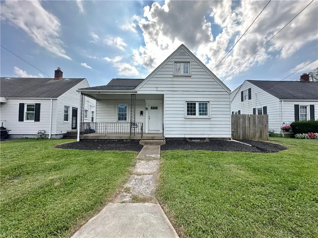 606 S 5th St, Youngwood, PA 15697 - #1