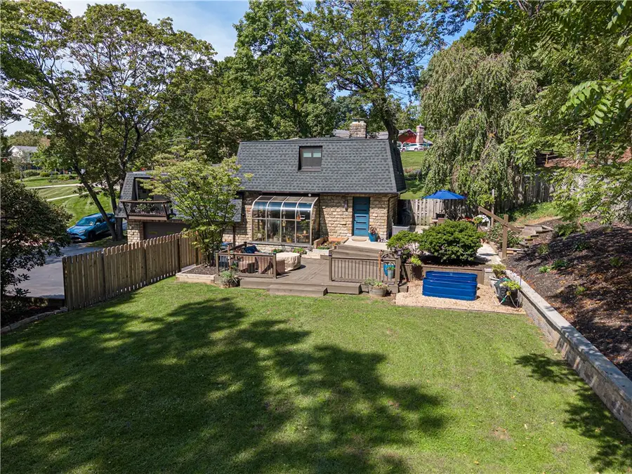 70 Maple Dr, Wexford, PA 15090 - #2