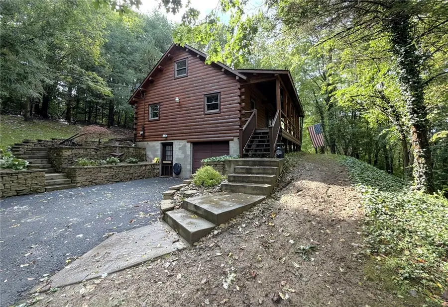 252 Wolfe Nursery Road, Hempfield, PA 15601 - #2