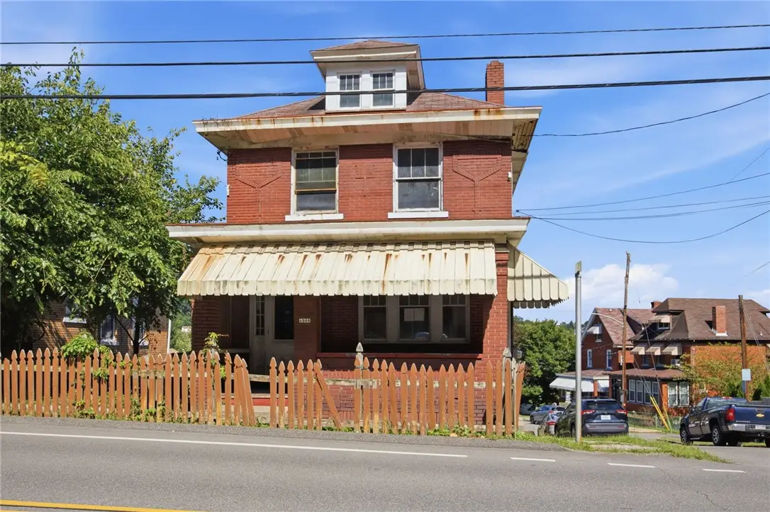 1300 Pine Hollow Rd, Stowe, PA 15136 - #1