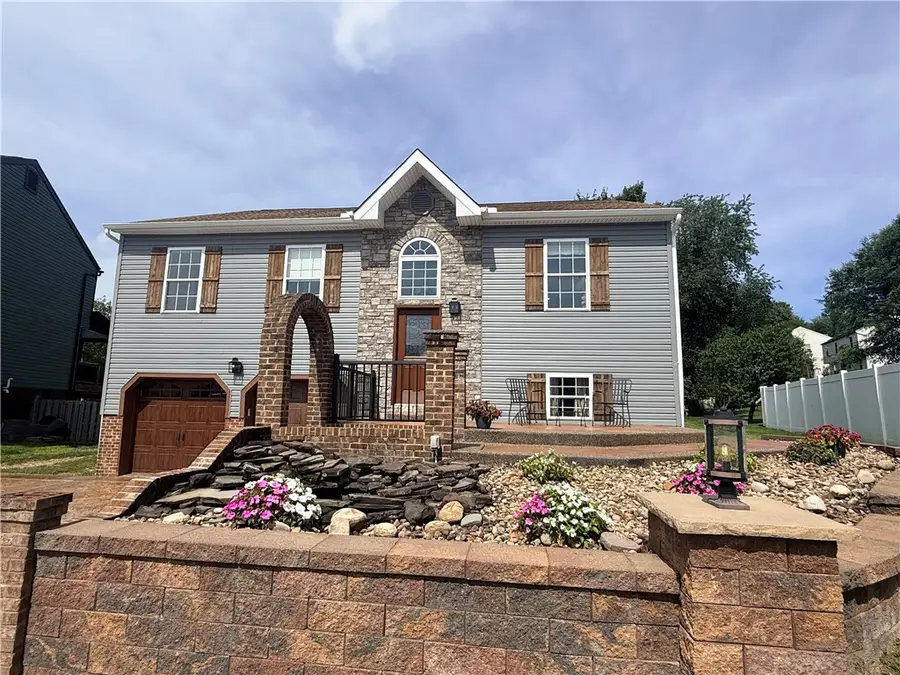 1360 Lucia Dr, Canonsburg, PA 15317 - #2
