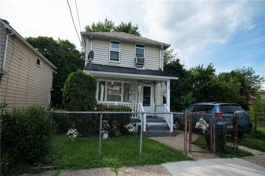 313 Spaulding St, Aliquippa, PA 15001 - #2