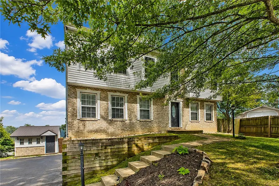 415 Crossbow, New Stanton, PA 15672 - #2