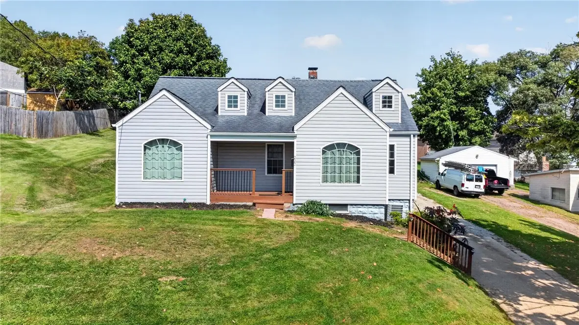 222 Cherry Ave, Houston, PA 15342 - #1