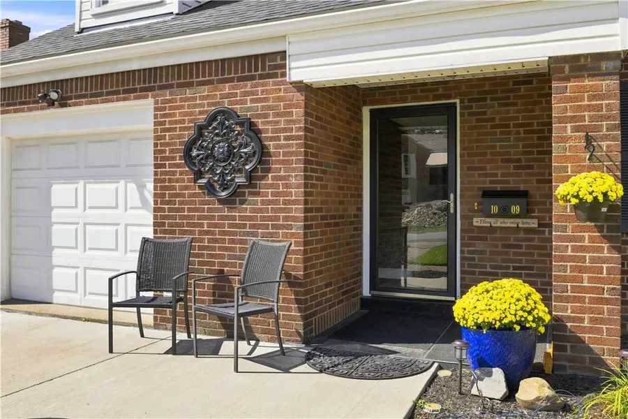 1009 Grandview Ave, Pittsburgh, PA 15237 - #3